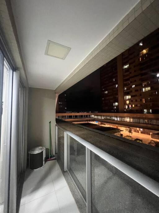 Lindo Apartamento Dentro do shopping