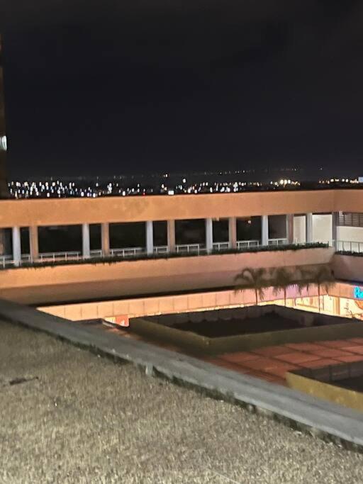 Lindo Apartamento Dentro do shopping