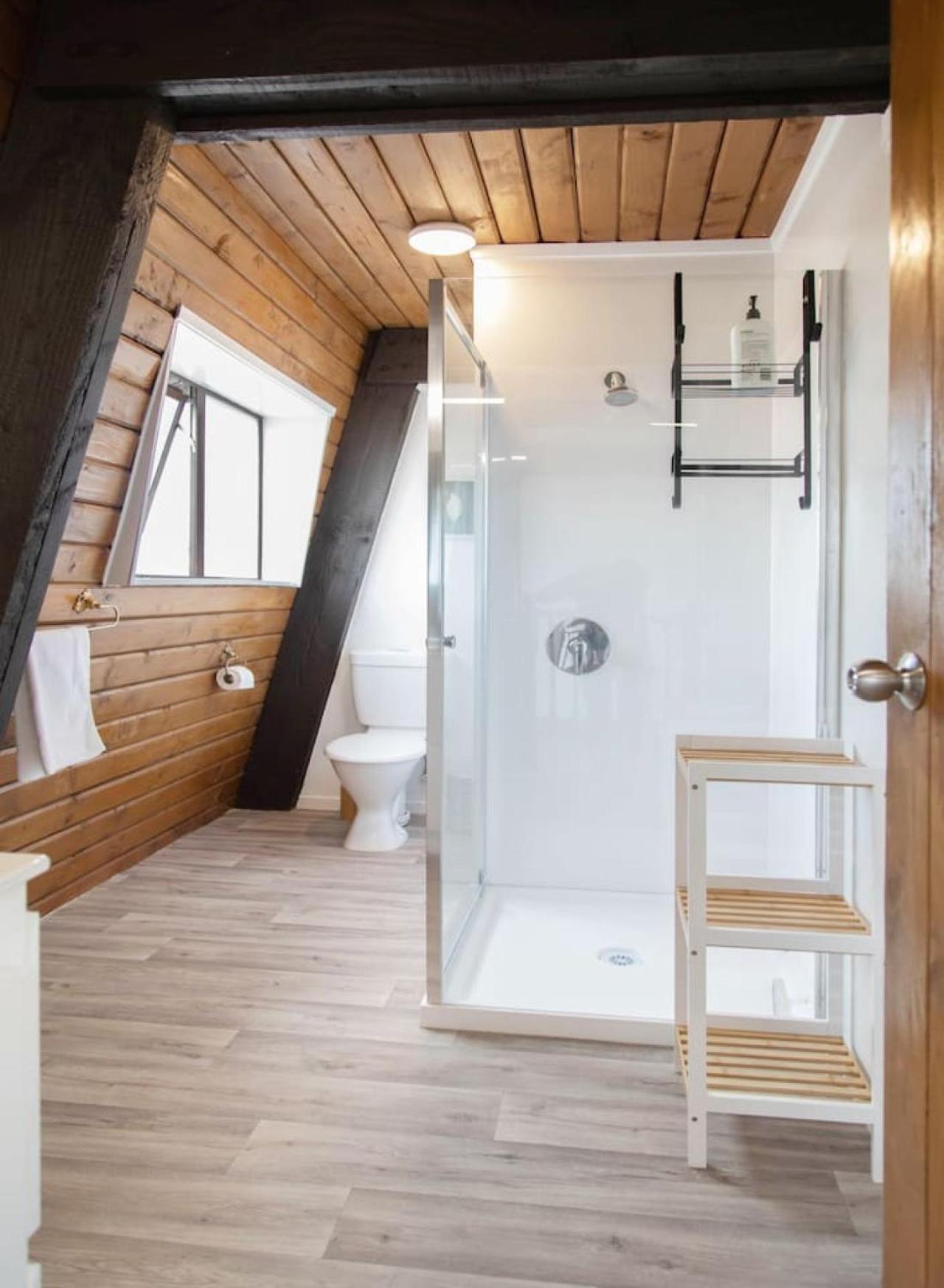 Lakeside Landing