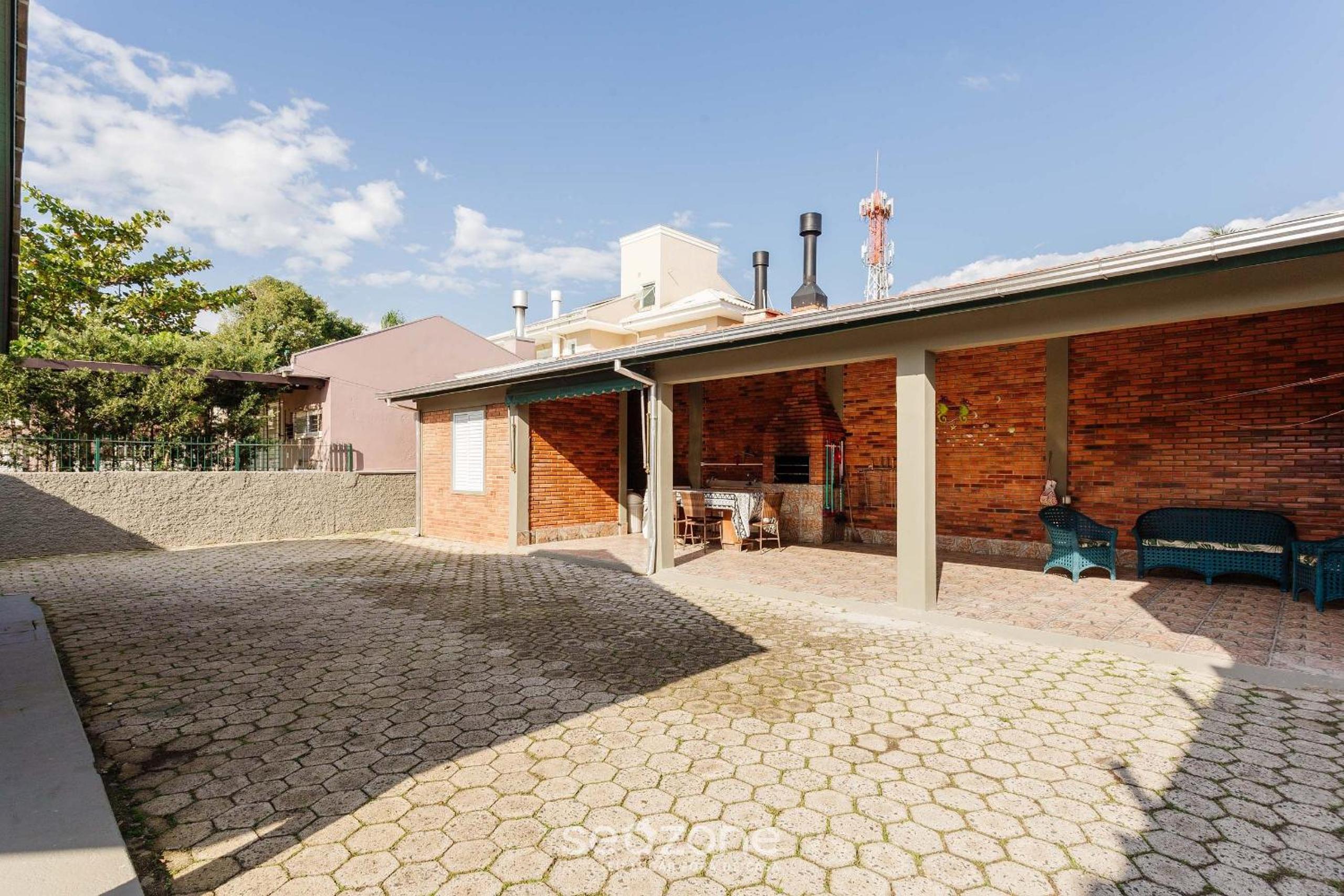 Pleasant Townhouse w/ BBQ 90m from the Sea RDD657