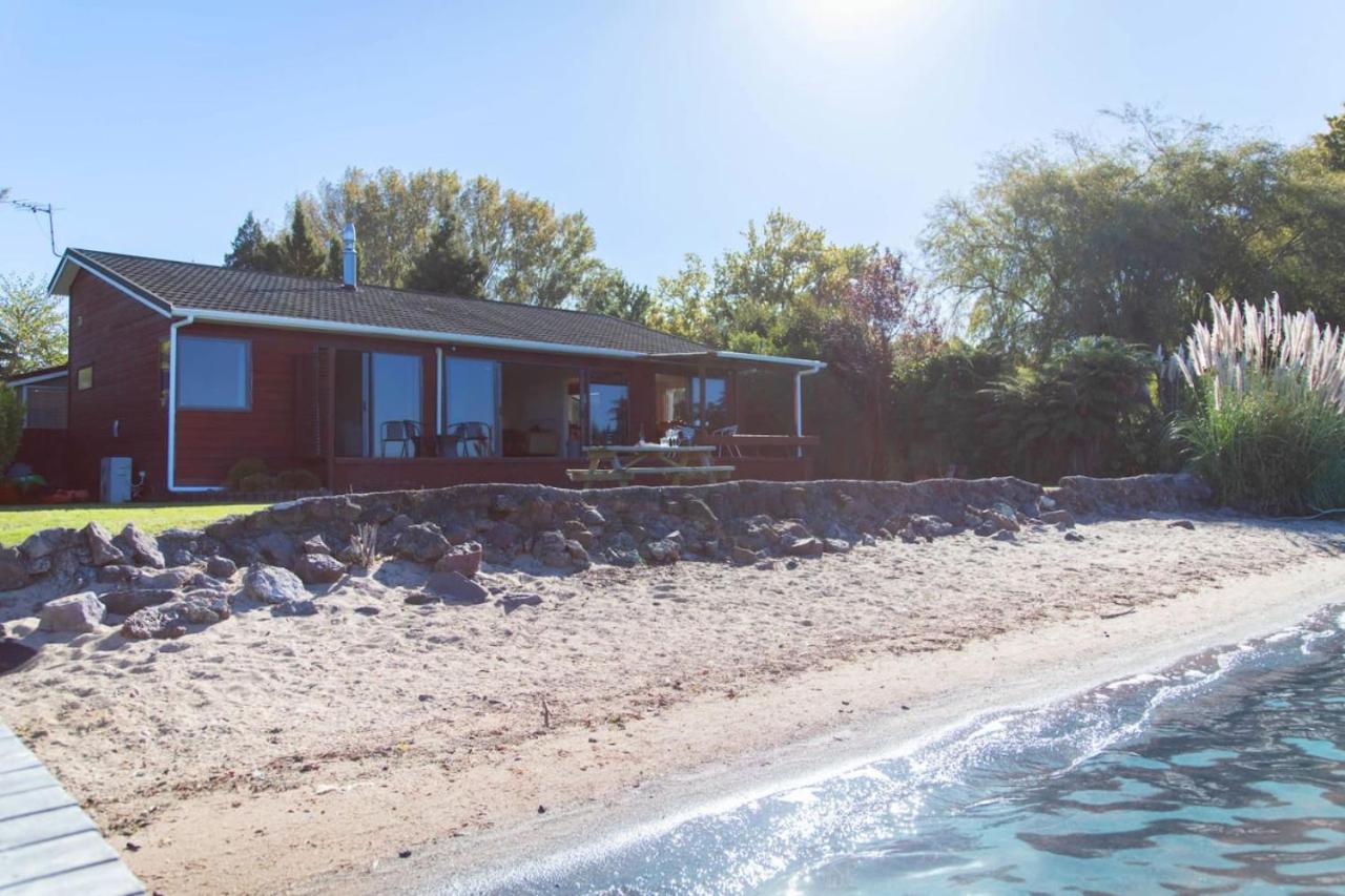 Parawai Lakehouse Sanctuary view 4