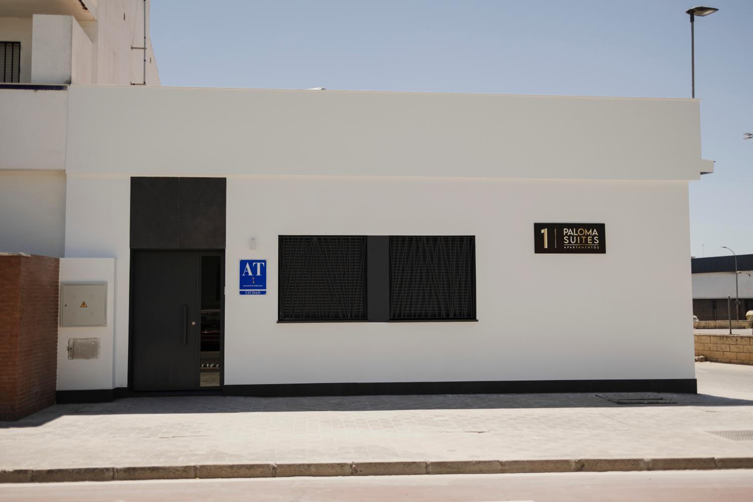 PALOMA SUITES