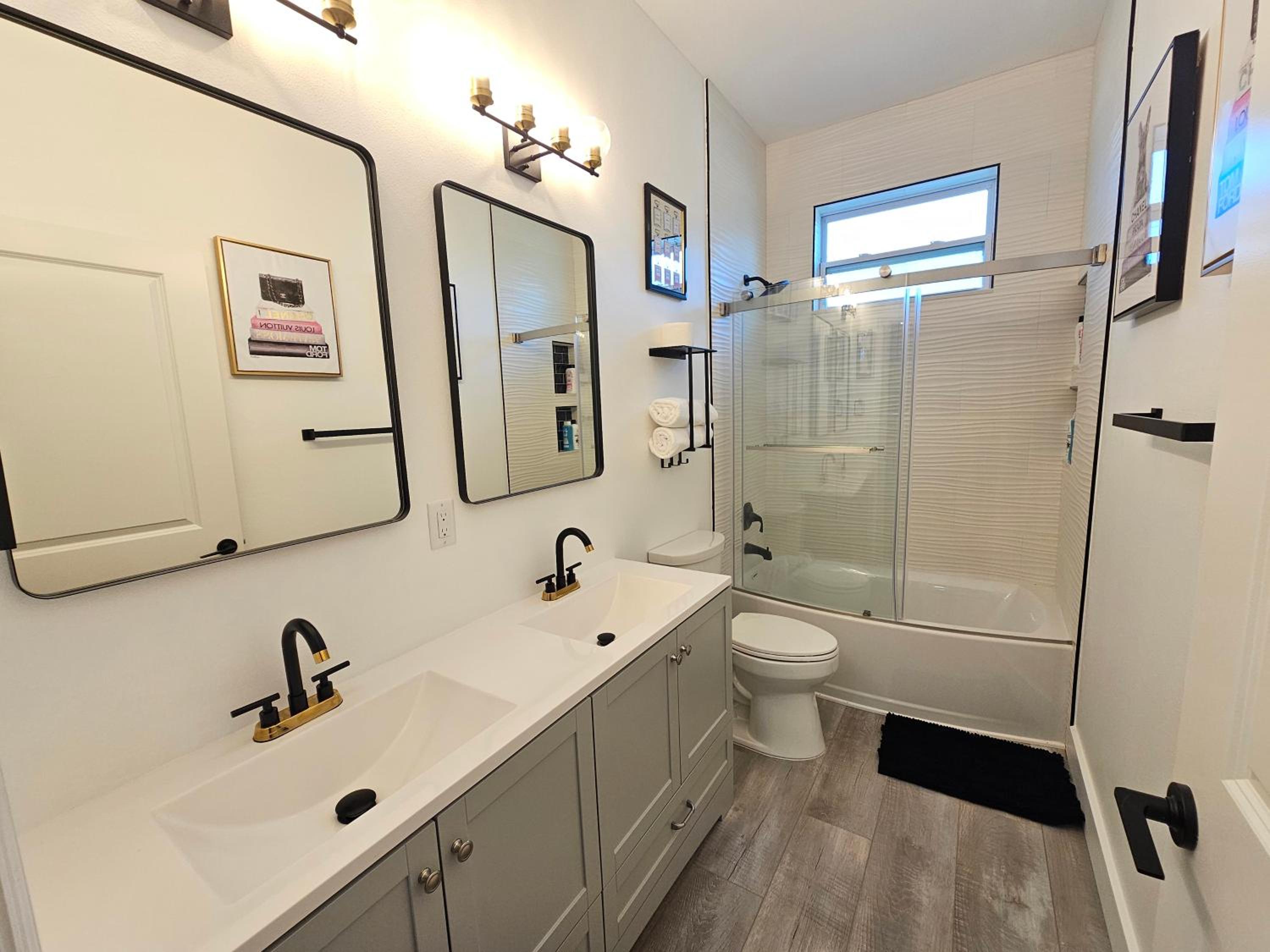 LUXURY 5bd 4ba w Jacuzzi tub Winter Park CP Orlando Gem