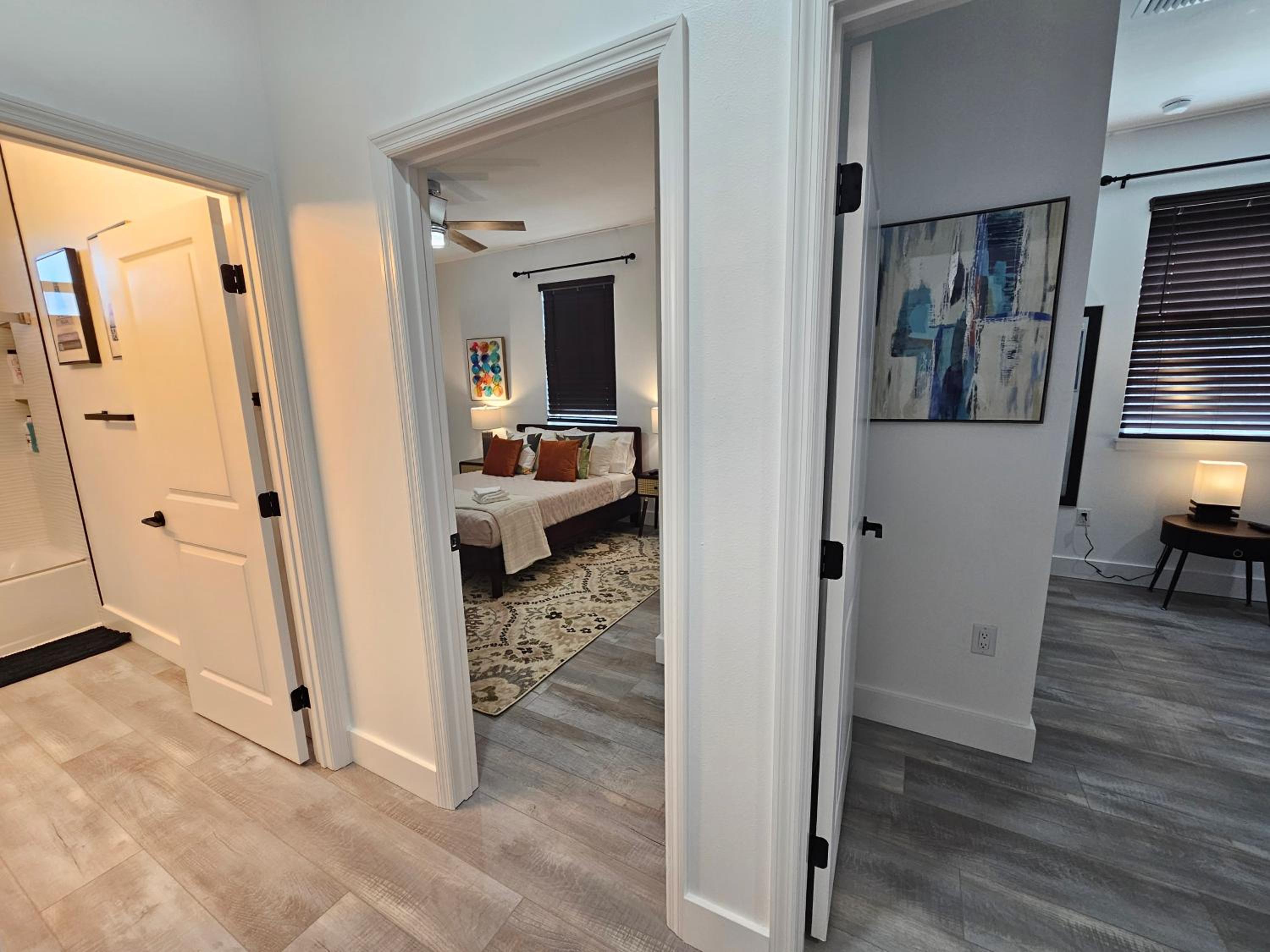 LUXURY 5bd 4ba w Jacuzzi tub Winter Park CP Orlando Gem
