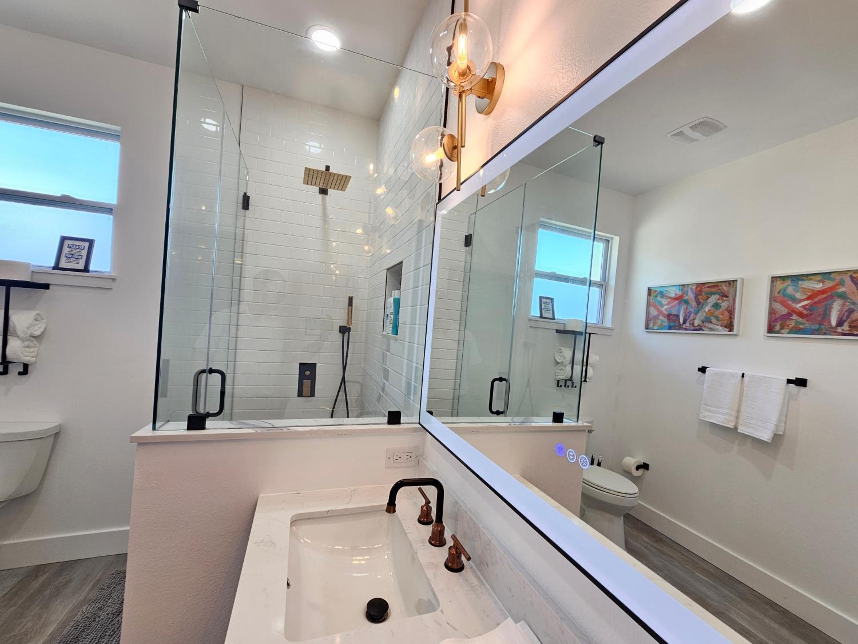 LUXURY 5bd 4ba w Jacuzzi tub Winter Park CP Orlando Gem