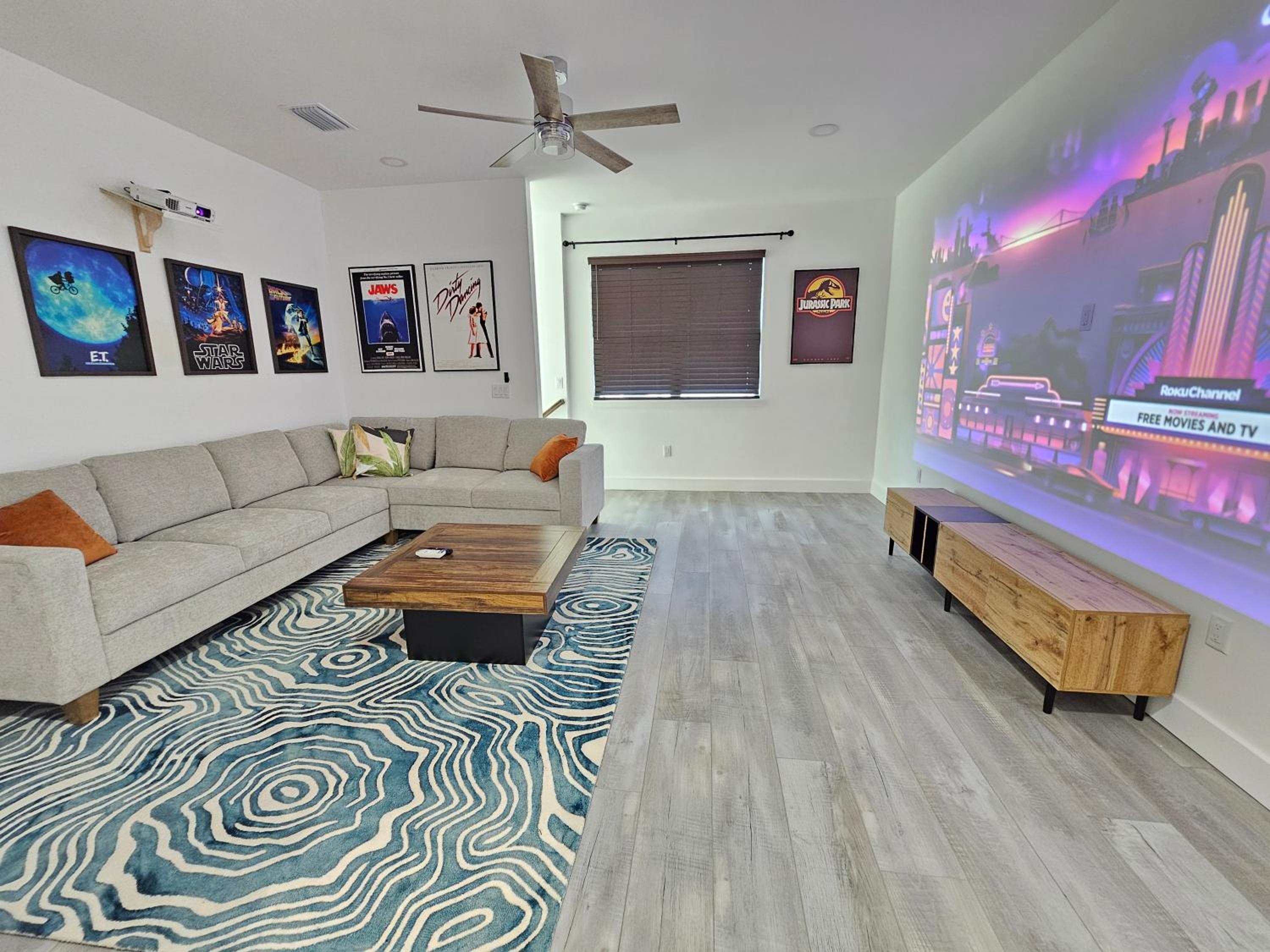 LUXURY 5bd 4ba w Jacuzzi tub Winter Park CP Orlando Gem