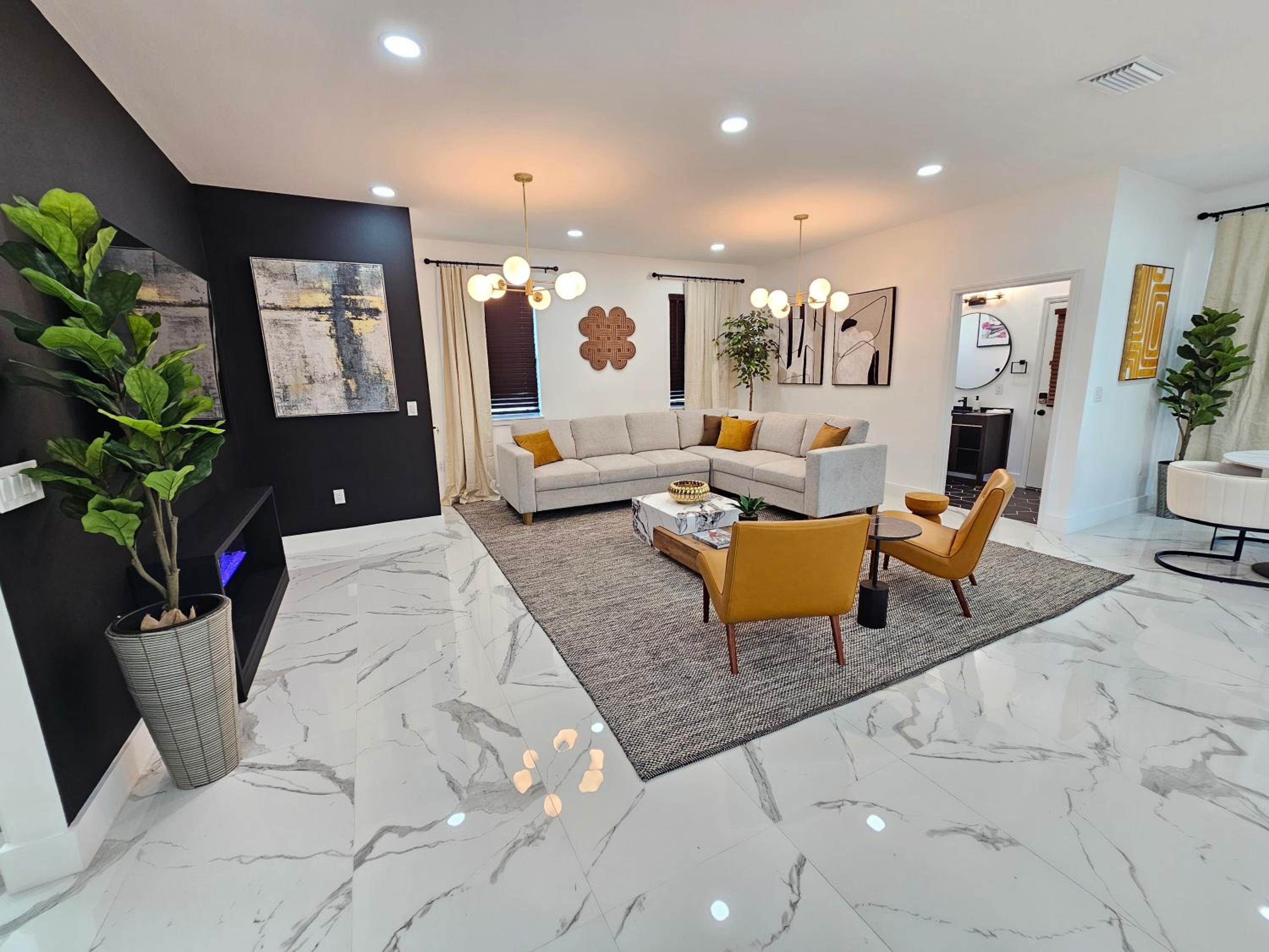 LUXURY 5bd 4ba w Jacuzzi tub Winter Park CP Orlando Gem