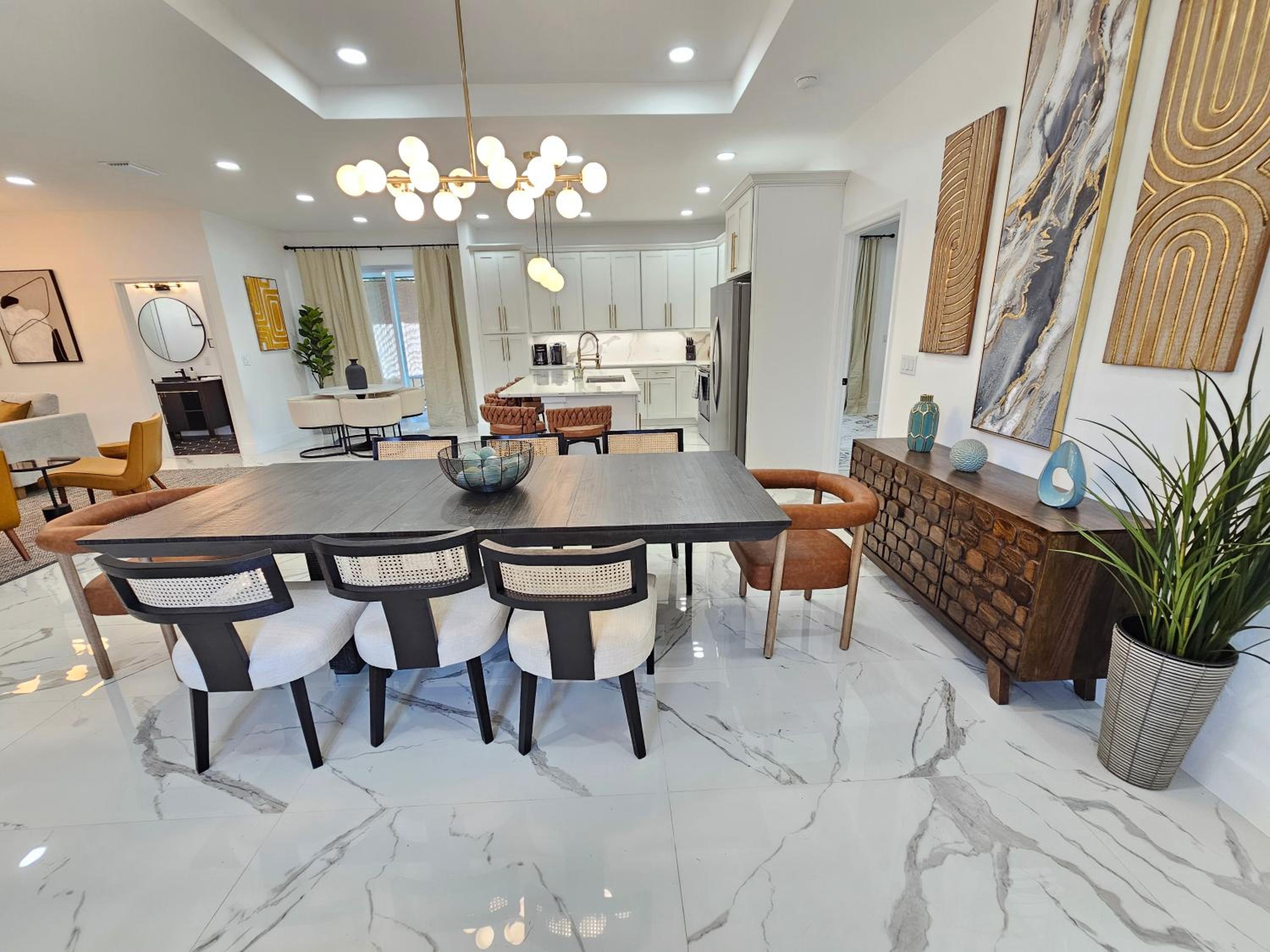 LUXURY 5bd 4ba w Jacuzzi tub Winter Park CP Orlando Gem