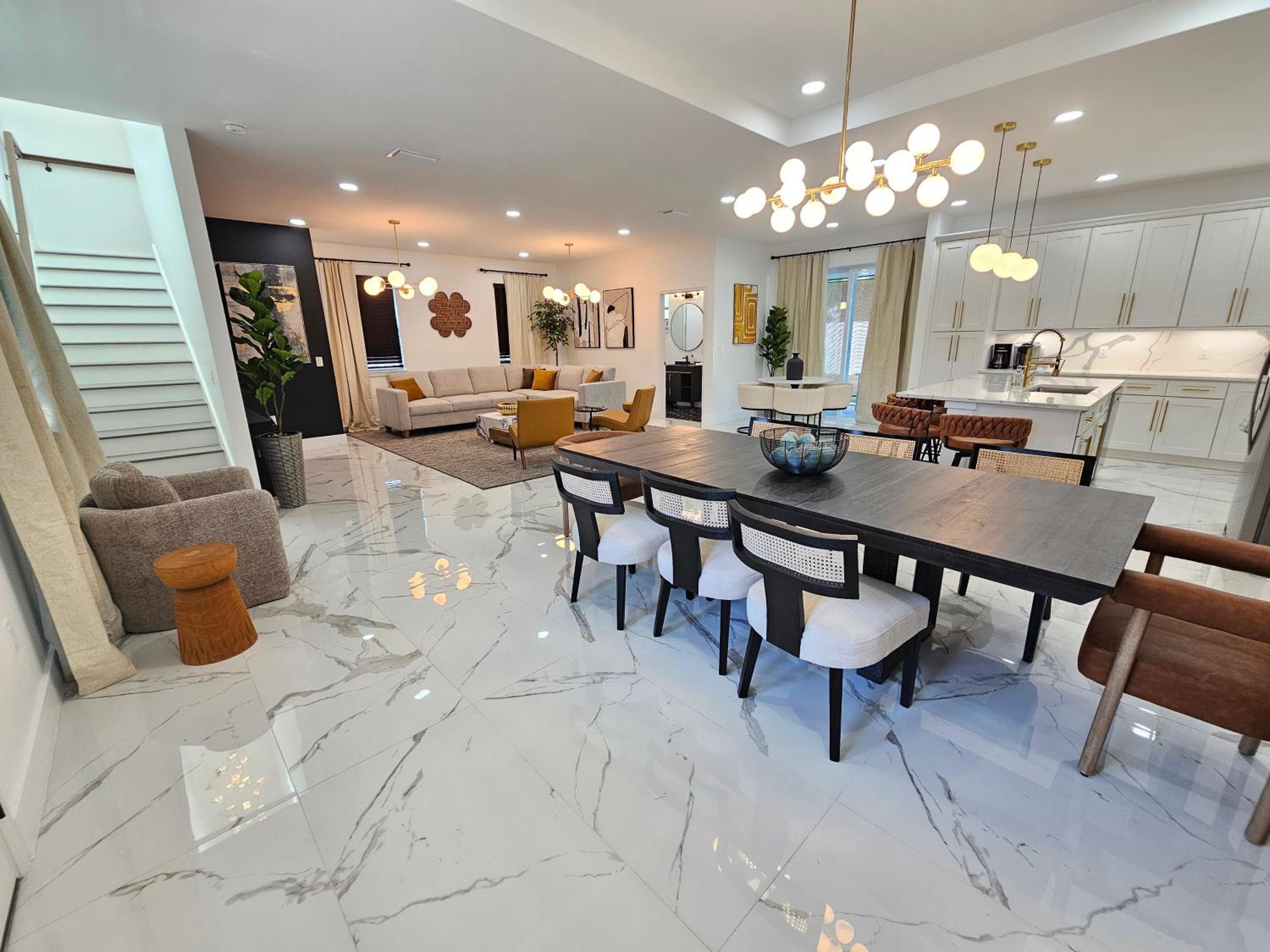 LUXURY 5bd 4ba w Jacuzzi tub Winter Park CP Orlando Gem