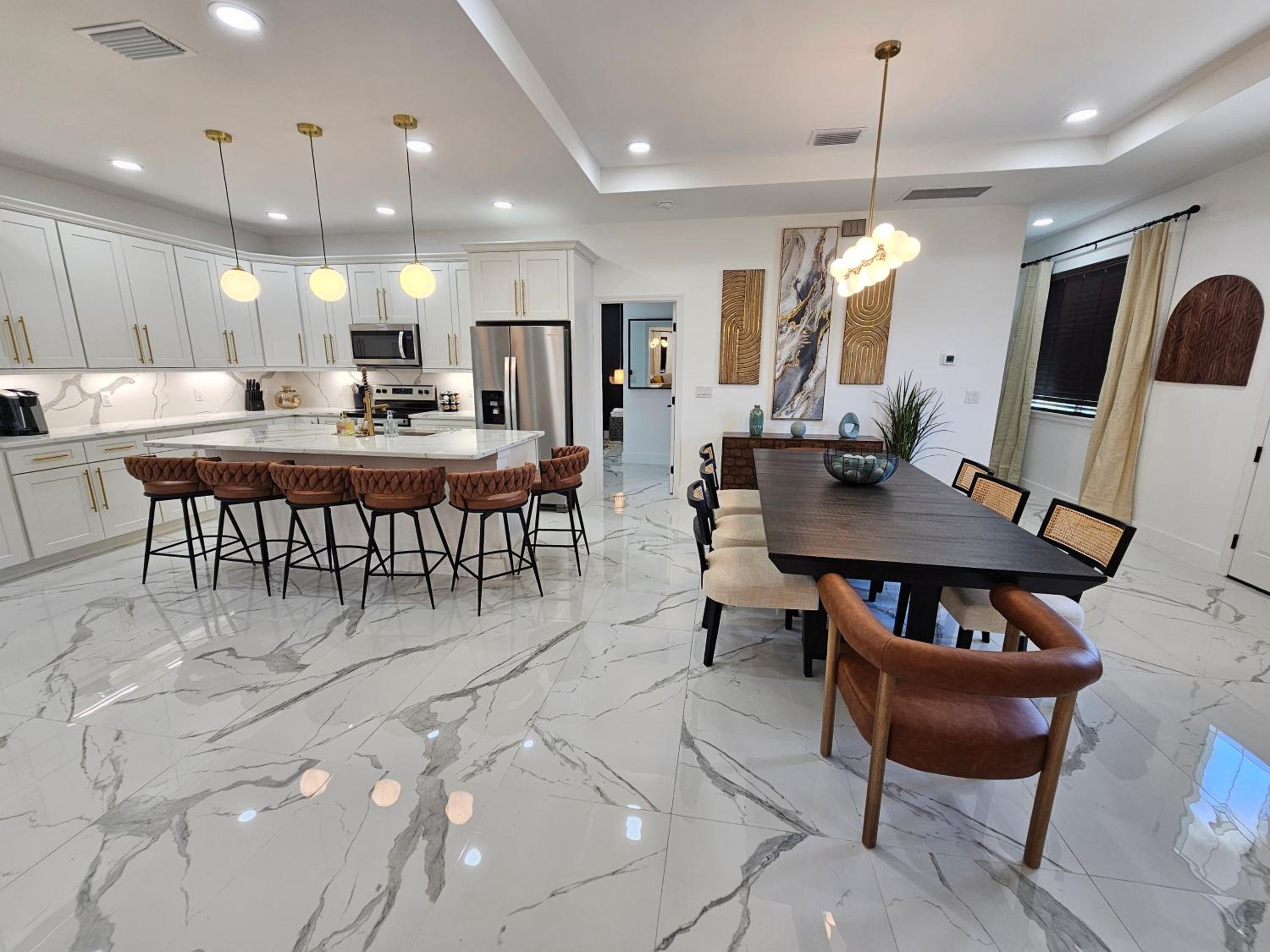 LUXURY 5bd 4ba w Jacuzzi tub Winter Park CP Orlando Gem