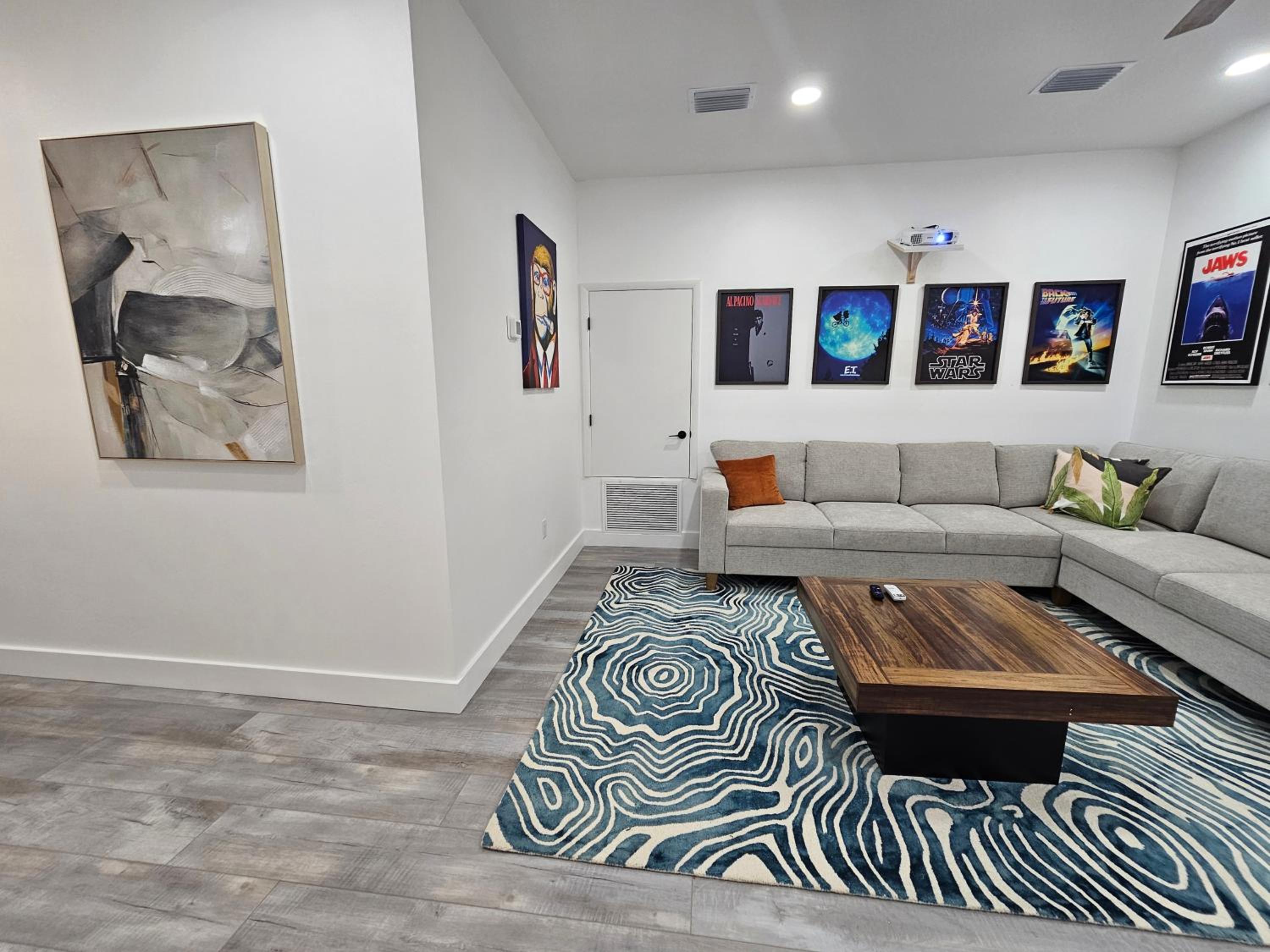 LUXURY 5bd 4ba w Jacuzzi tub Winter Park CP Orlando Gem