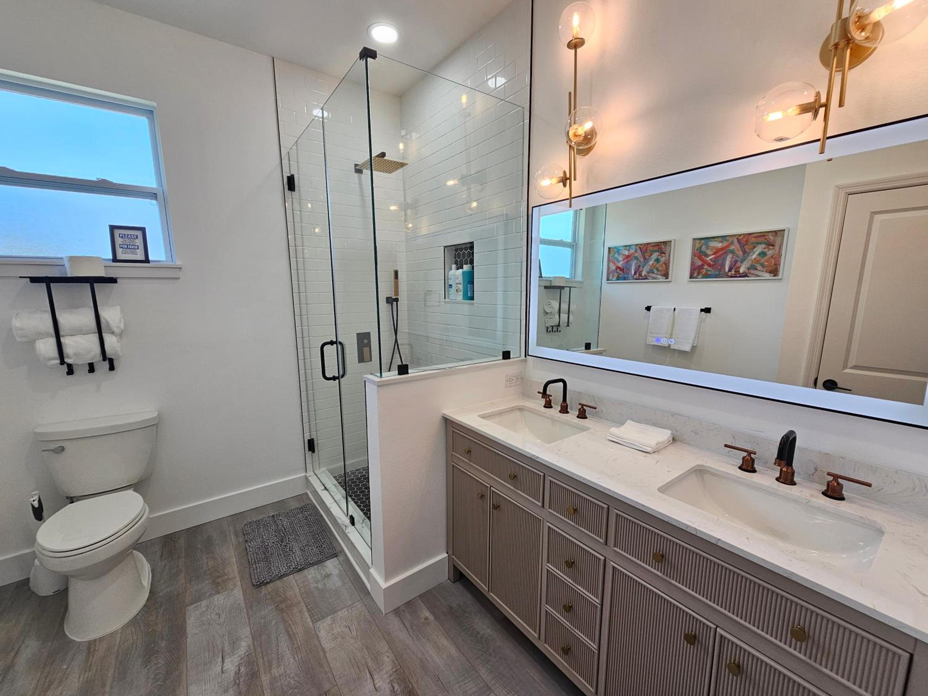 LUXURY 5bd 4ba w Jacuzzi tub Winter Park CP Orlando Gem