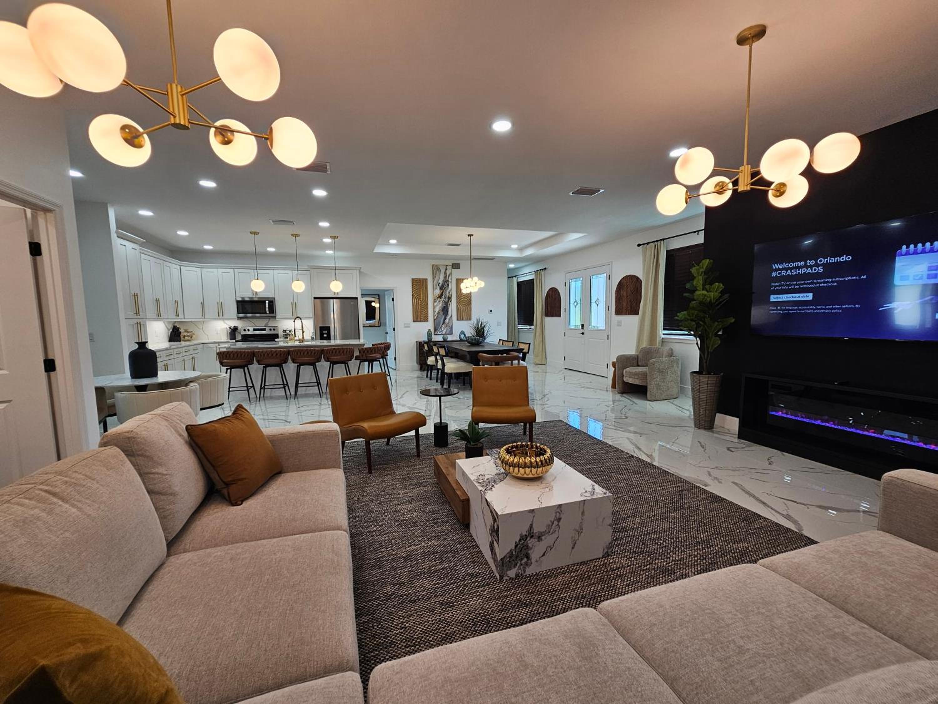 LUXURY 5bd 4ba w Jacuzzi tub Winter Park CP Orlando Gem