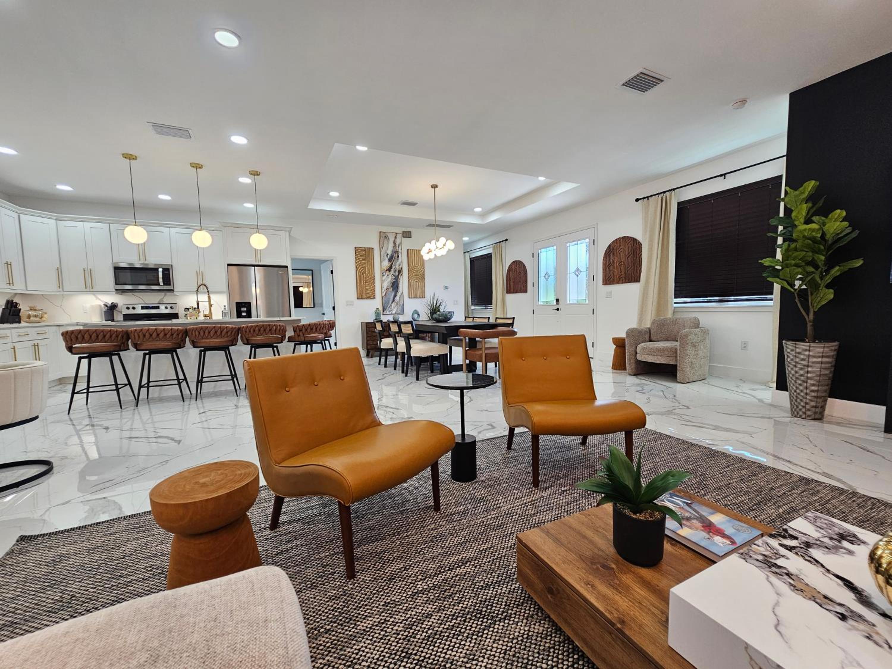 LUXURY 5bd 4ba w Jacuzzi tub Winter Park CP Orlando Gem