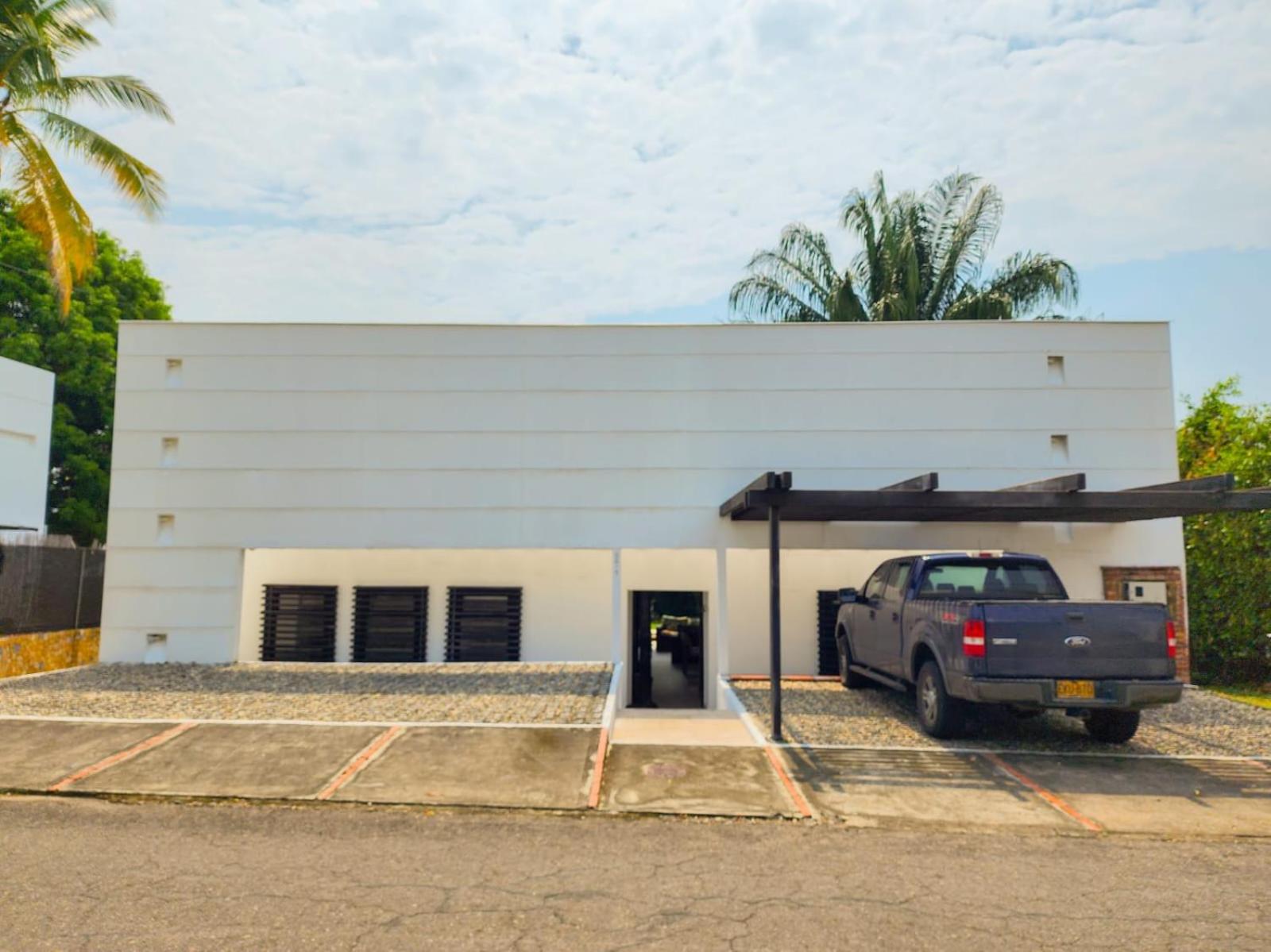 Exótica casa en EL PEÑÓN- GIRARDOT