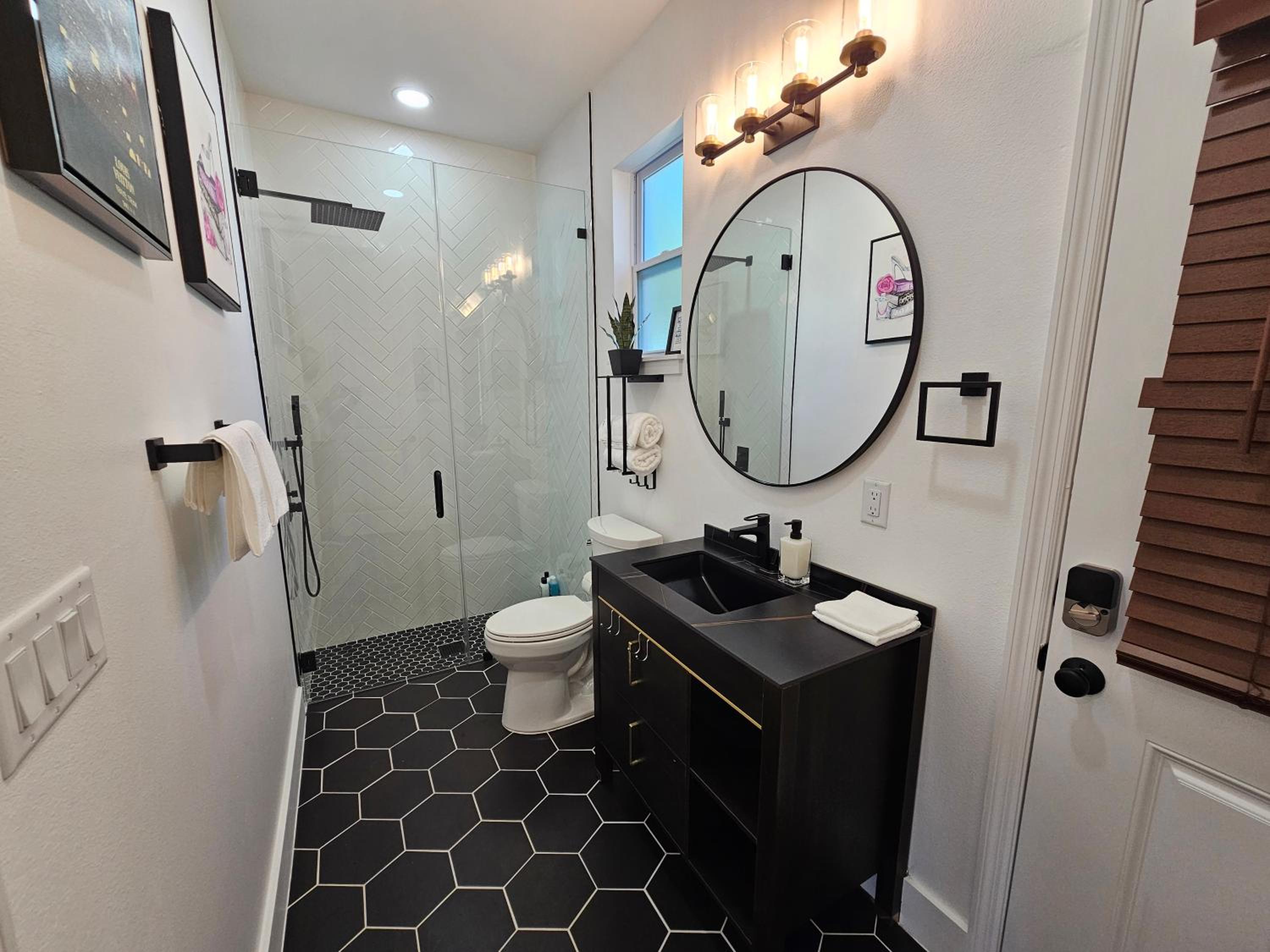 LUXURY 5bd 4ba w Jacuzzi tub Winter Park CP Orlando Gem