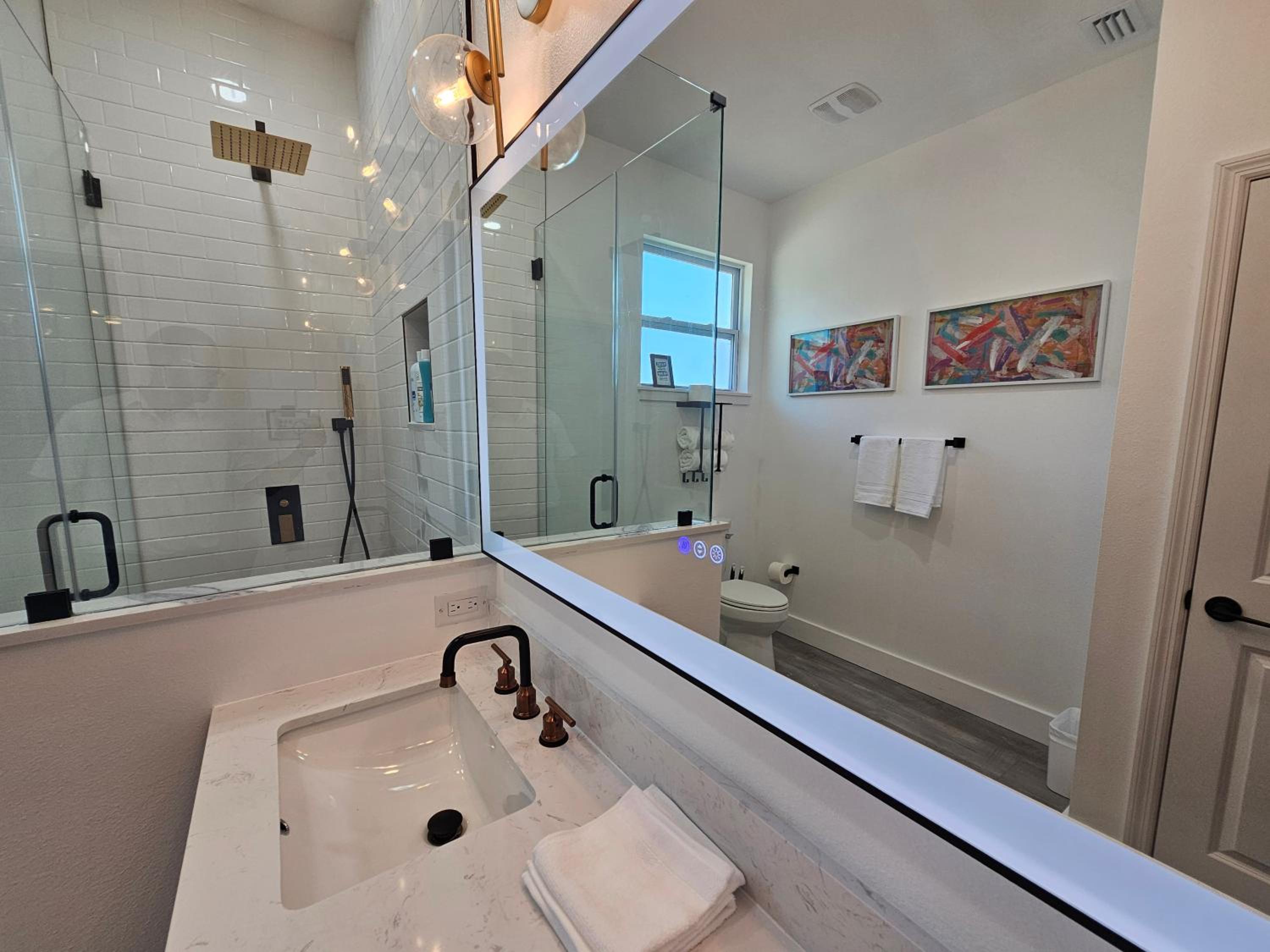 LUXURY 5bd 4ba w Jacuzzi tub Winter Park CP Orlando Gem