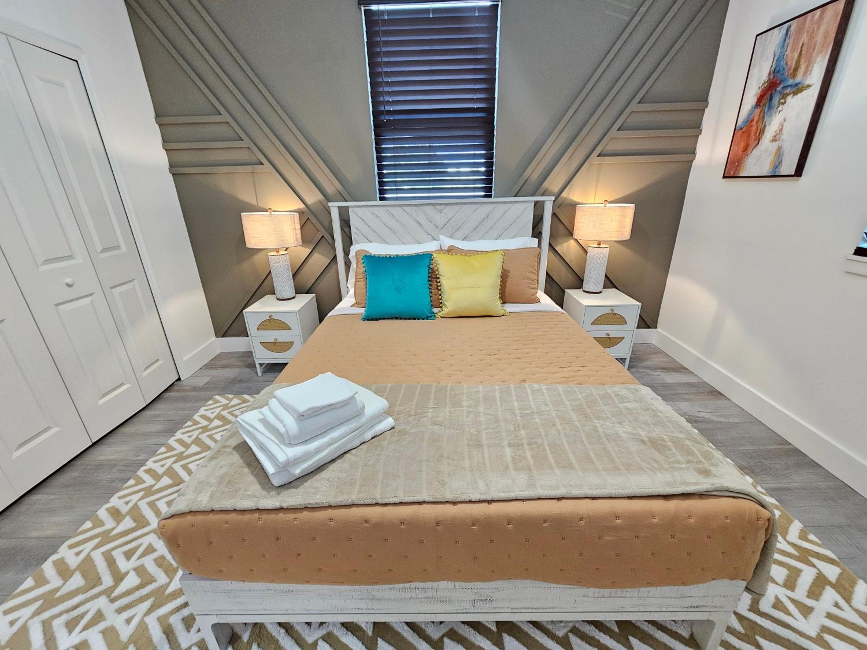 LUXURY 5bd 4ba w Jacuzzi tub Winter Park CP Orlando Gem