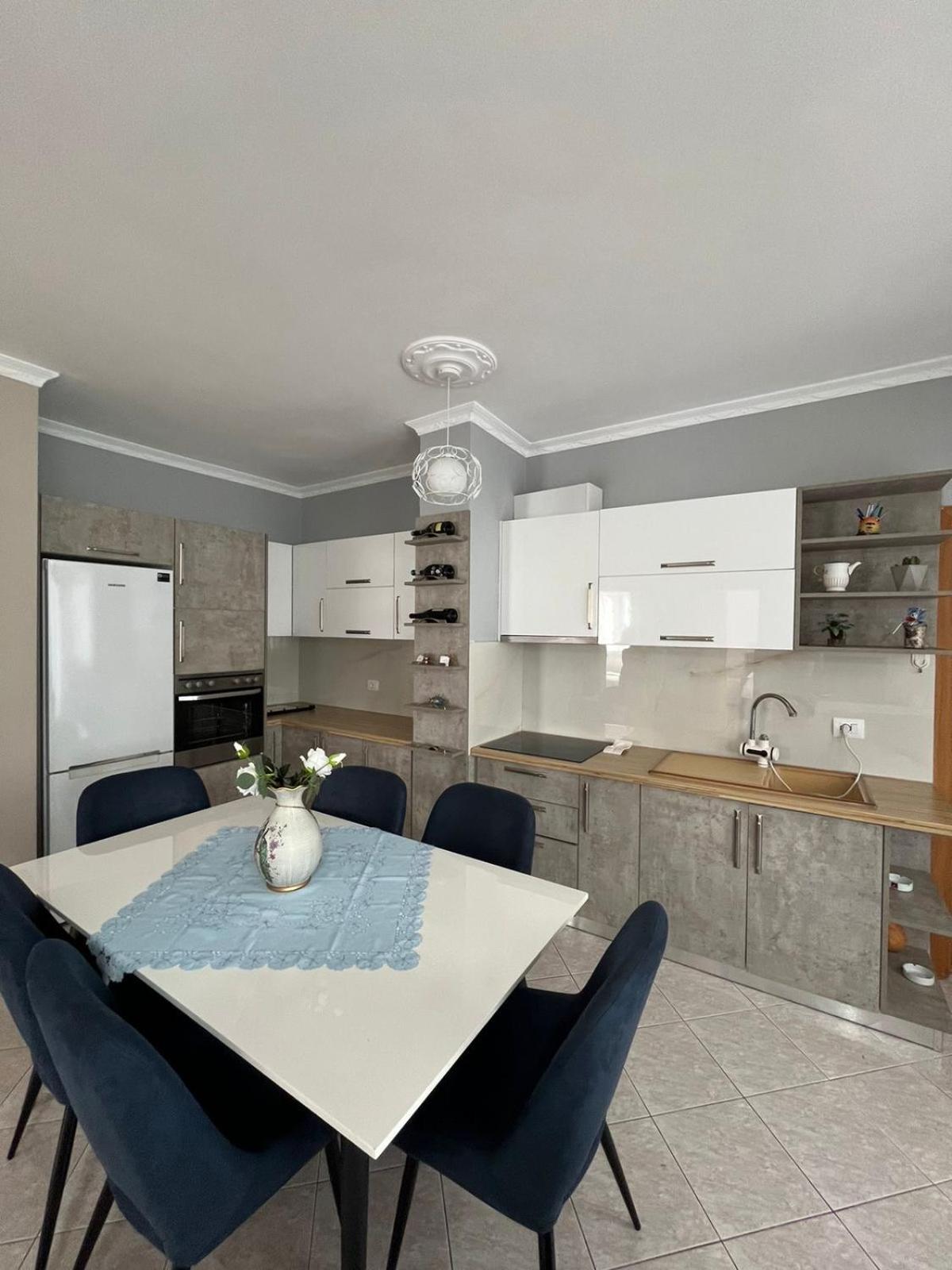 Summer Dreams apartments