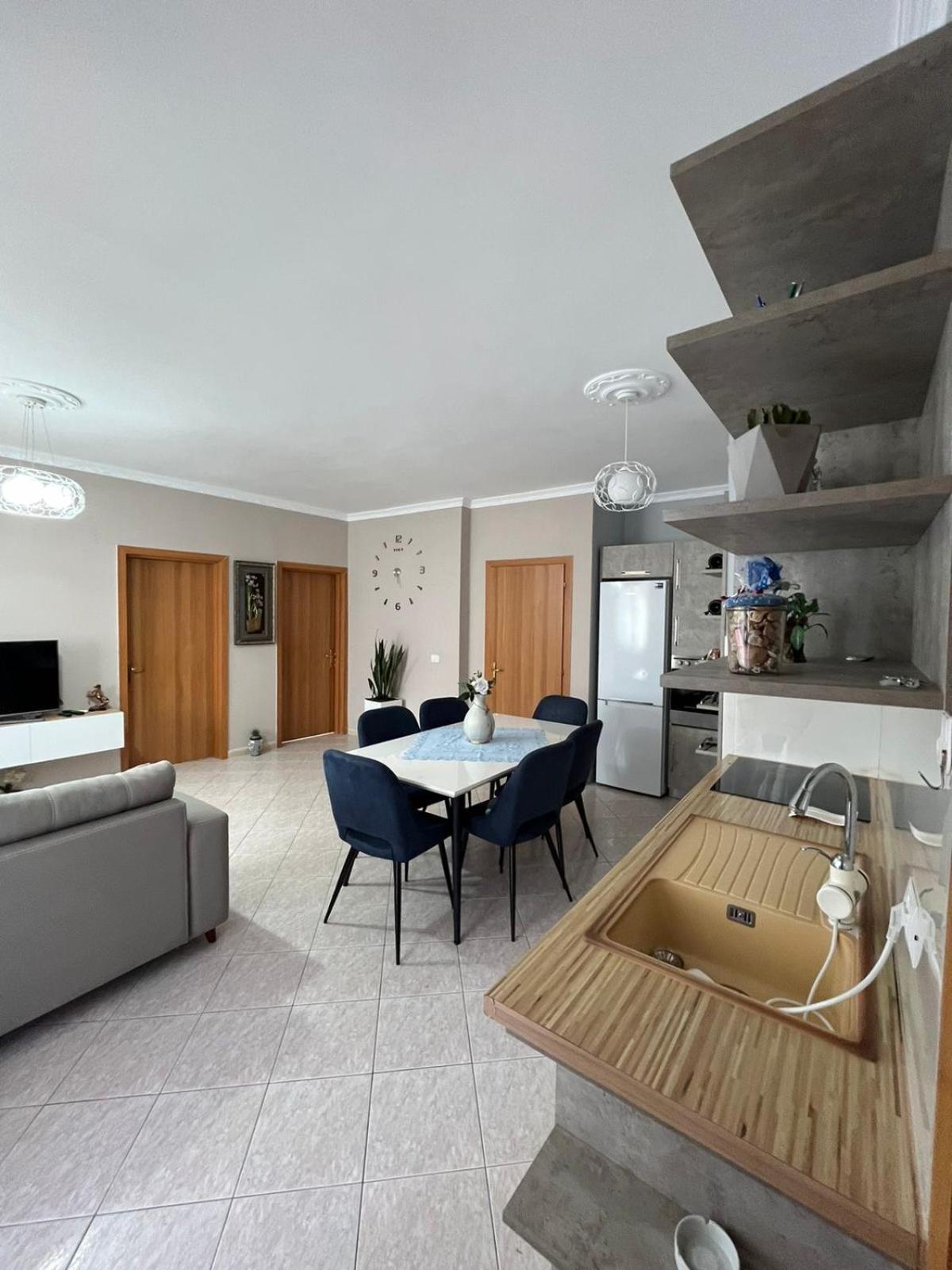 Summer Dreams apartments