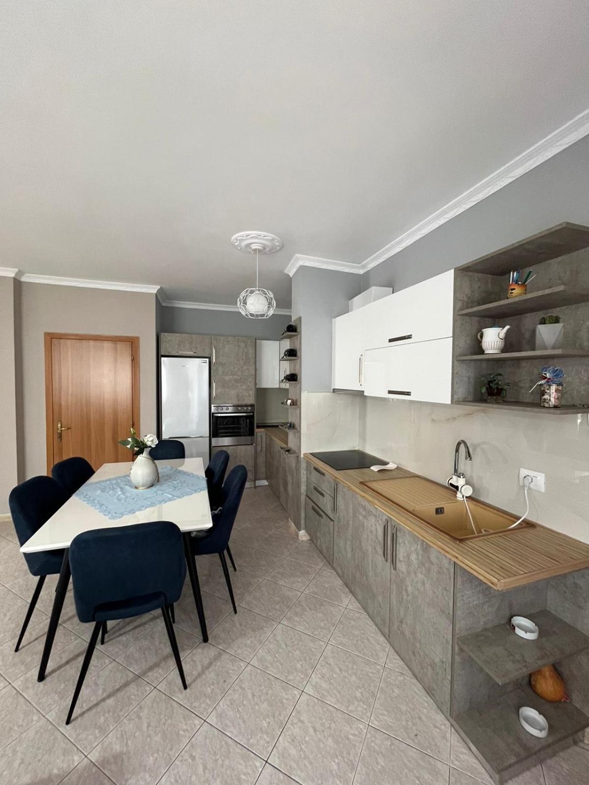 Summer Dreams apartments