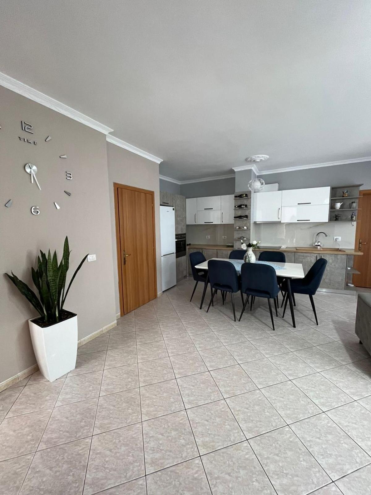 Summer Dreams apartments