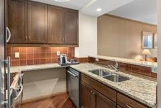 Suncadia Resort Luxury Suite with Amazing Mountain Views