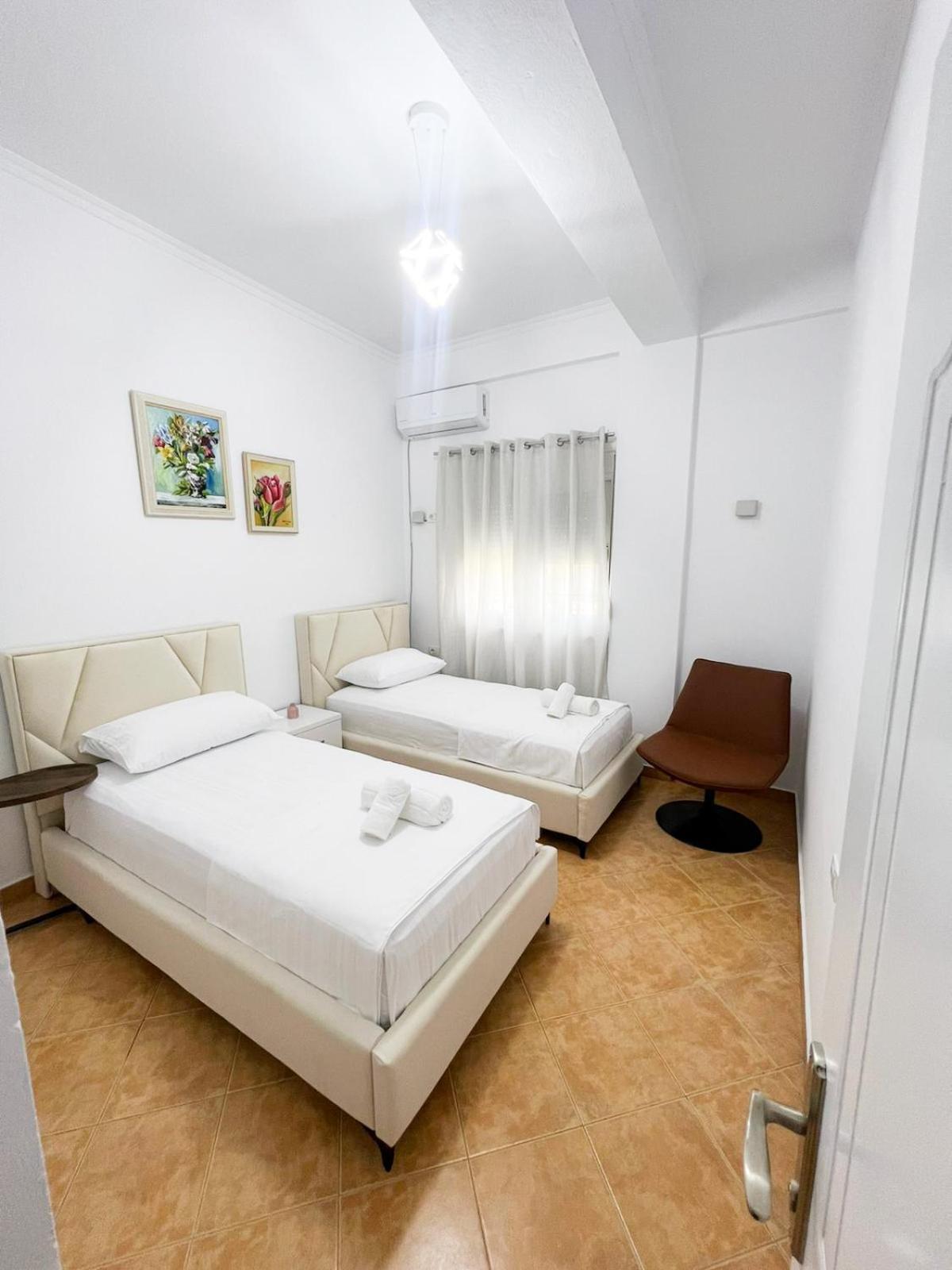 Eni Rooms