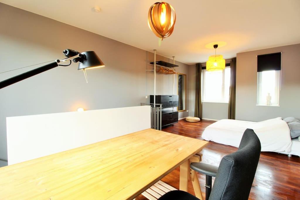 Townhouse with garden, terrace & balcony