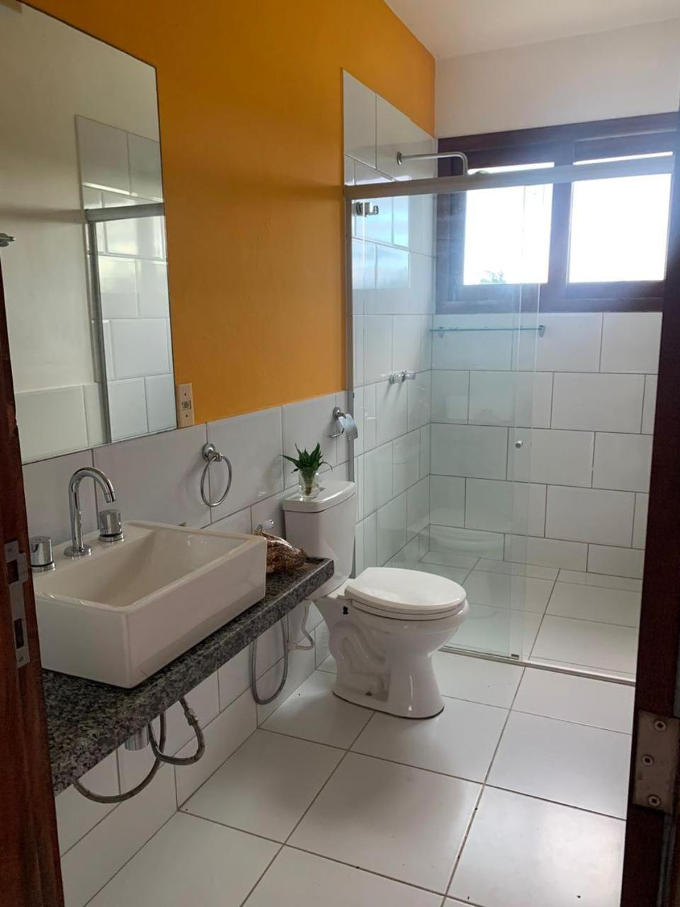 Villa Caju Knots