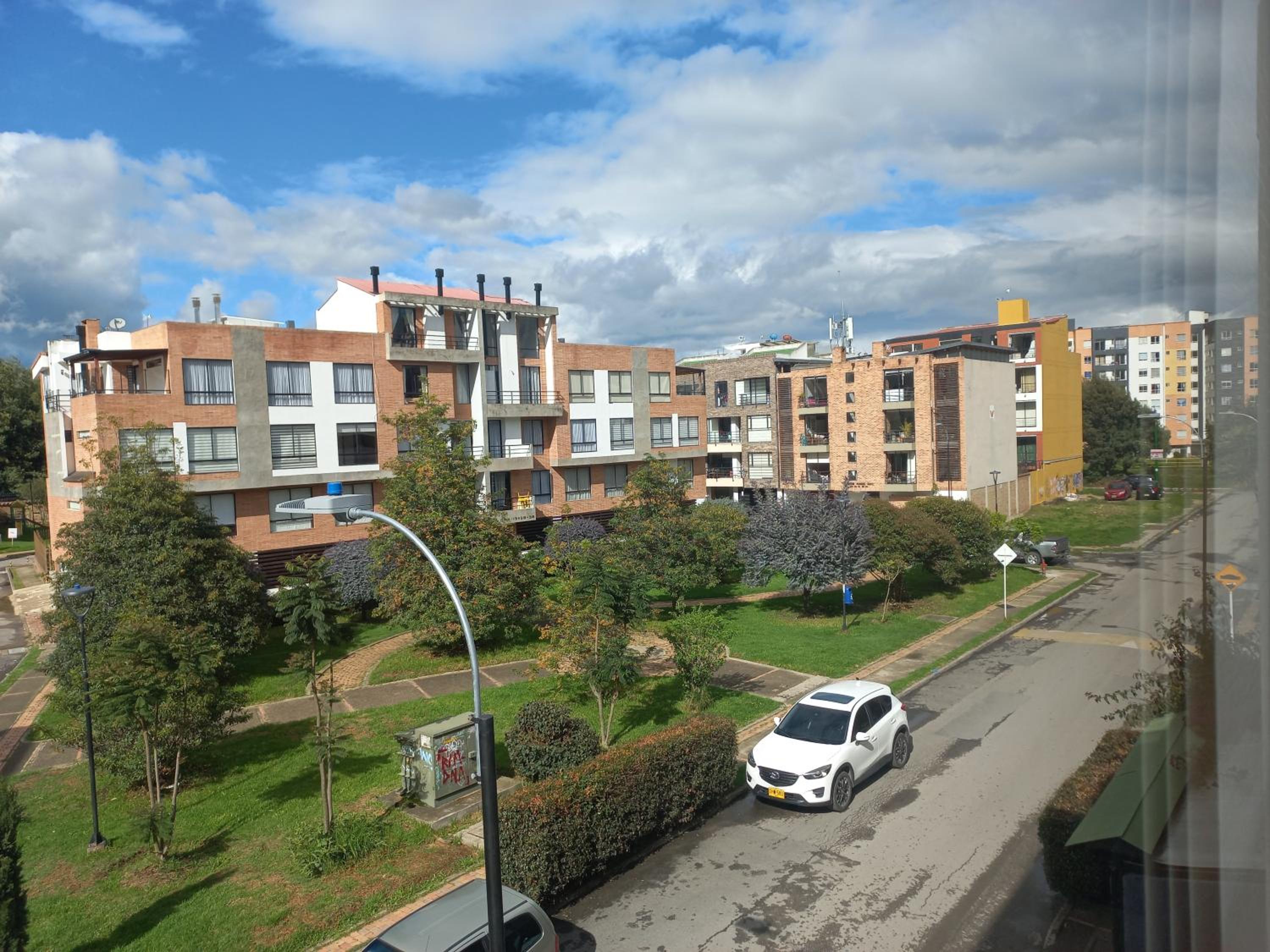 Acogedor Apto Junto al Parque