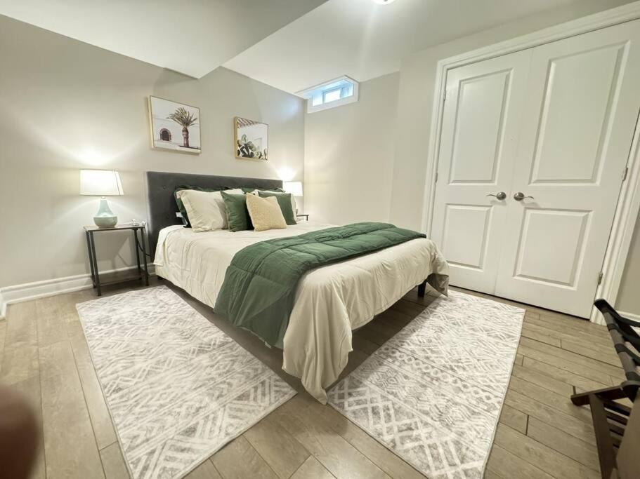 Cosy Guest Suite Near Shops, Transit, Hwy and GO!