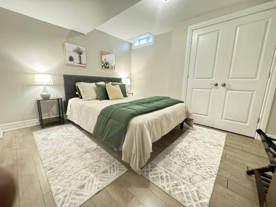 Cosy Guest Suite Near Shops, Transit, Hwy and GO!