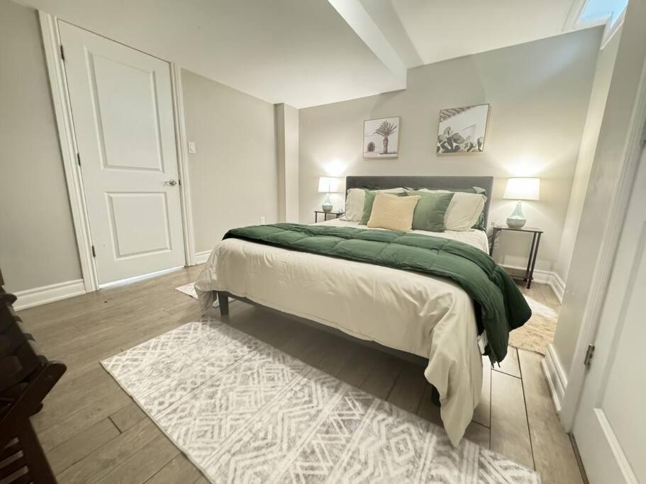 Cosy Guest Suite Near Shops, Transit, Hwy and GO!