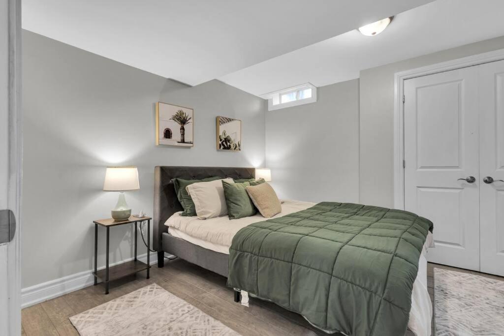 Cosy Guest Suite Near Shops, Transit, Hwy and GO!