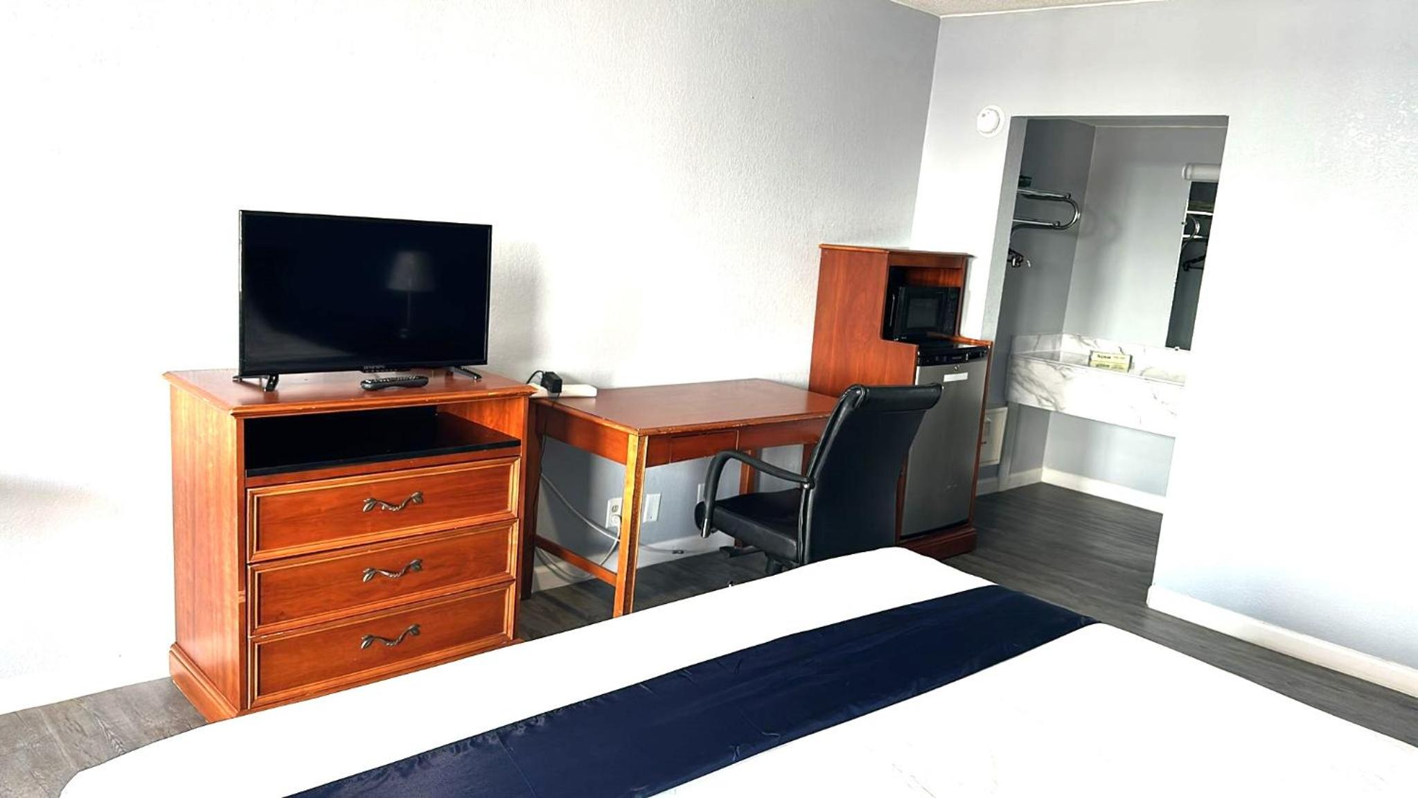 Salisbury Vacations - Travelodge by Wyndham Salisbury MD - Property Image 2