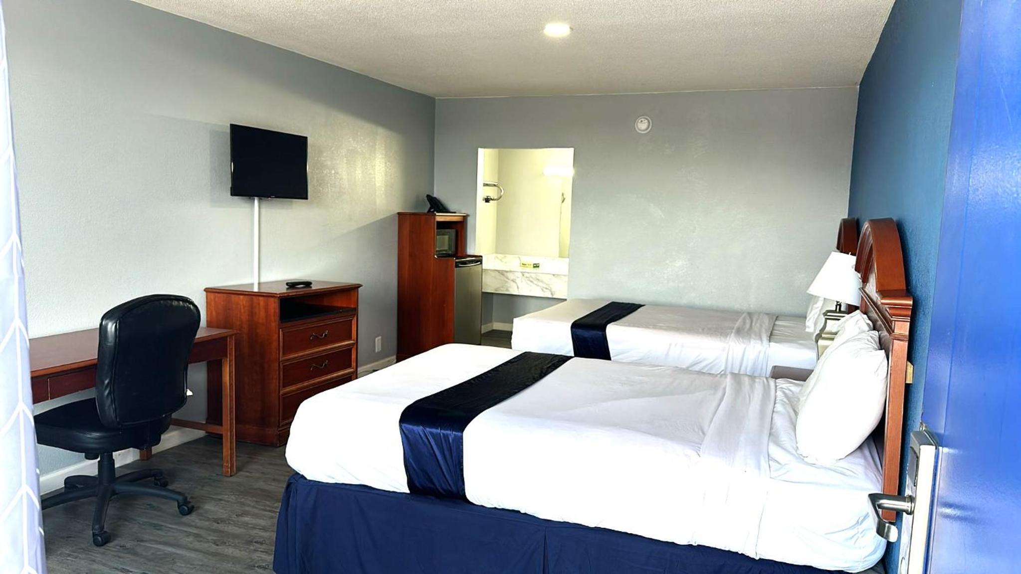 Salisbury Vacations - Travelodge by Wyndham Salisbury MD - Property Image 3