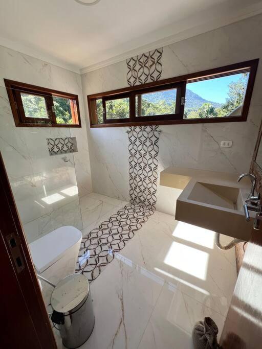Casa Paradisíaca - Seu Refúgio em Ubatuba