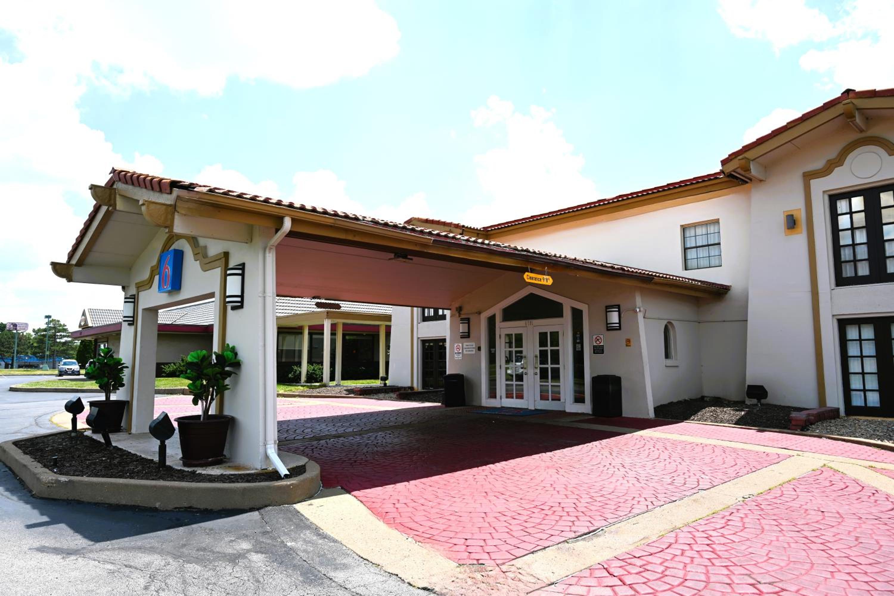 Motel 6-Hazelwood, MO - Property Image 16