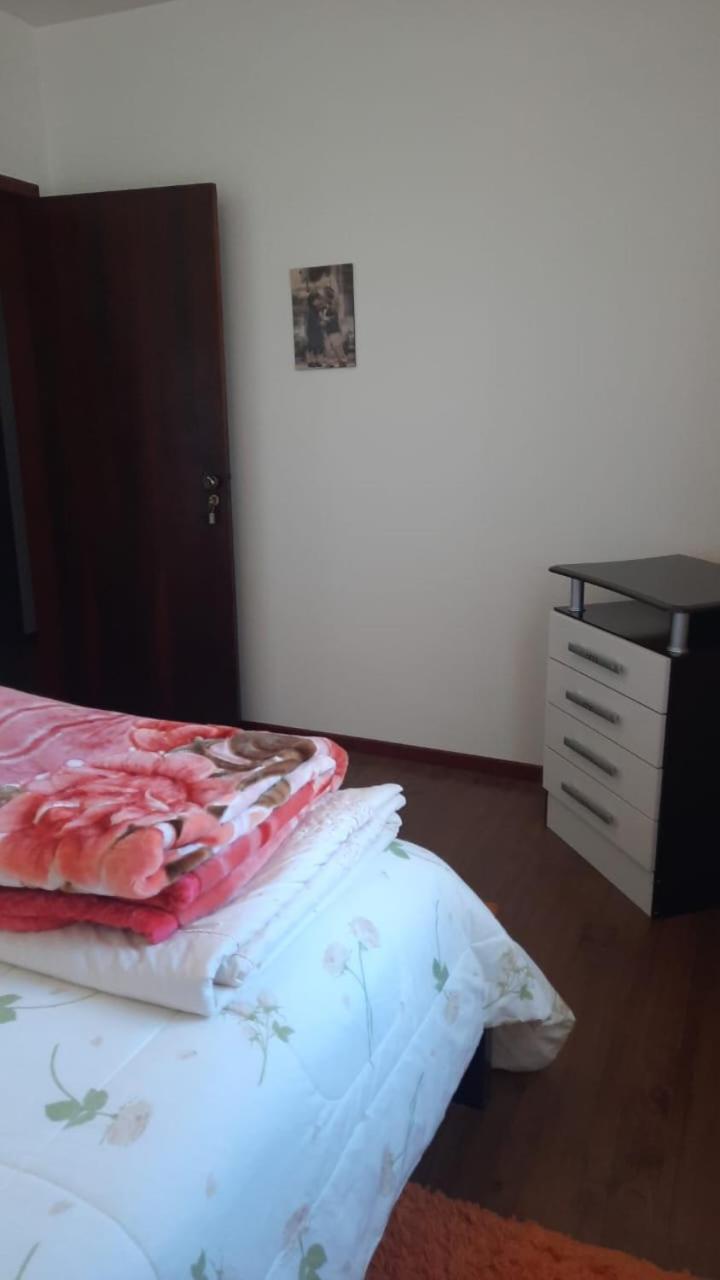 Apto Mozzafiato 2 Quartos no Centro