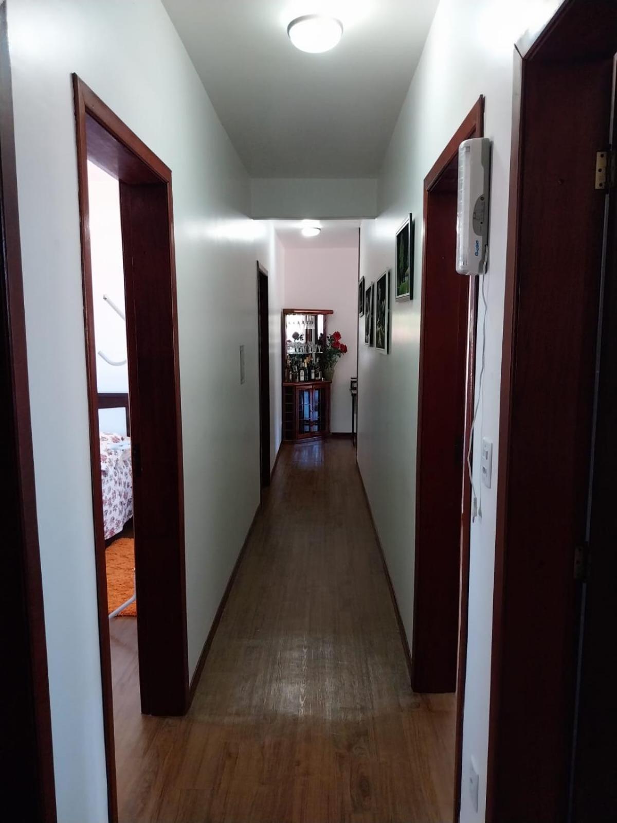 Apto Mozzafiato 2 Quartos no Centro