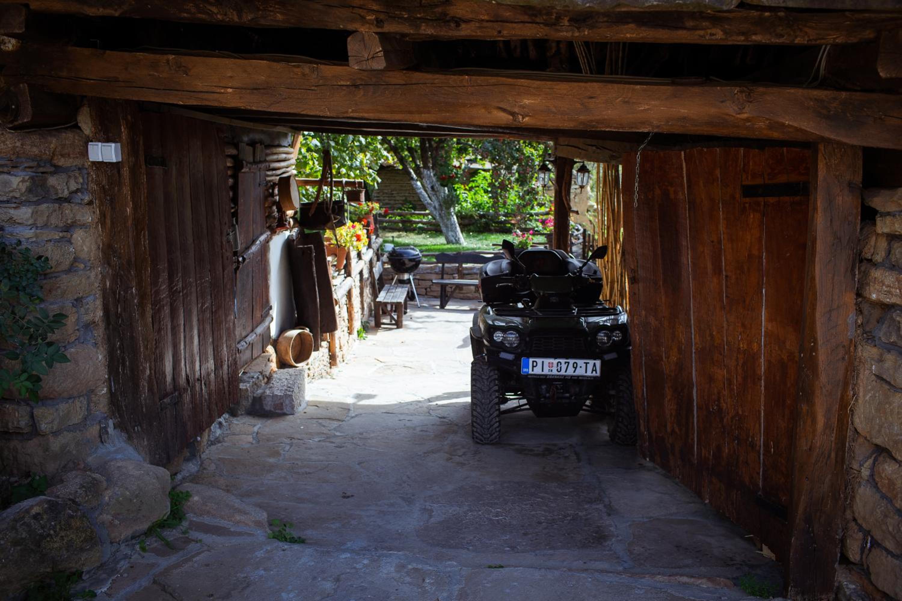 Photo 21