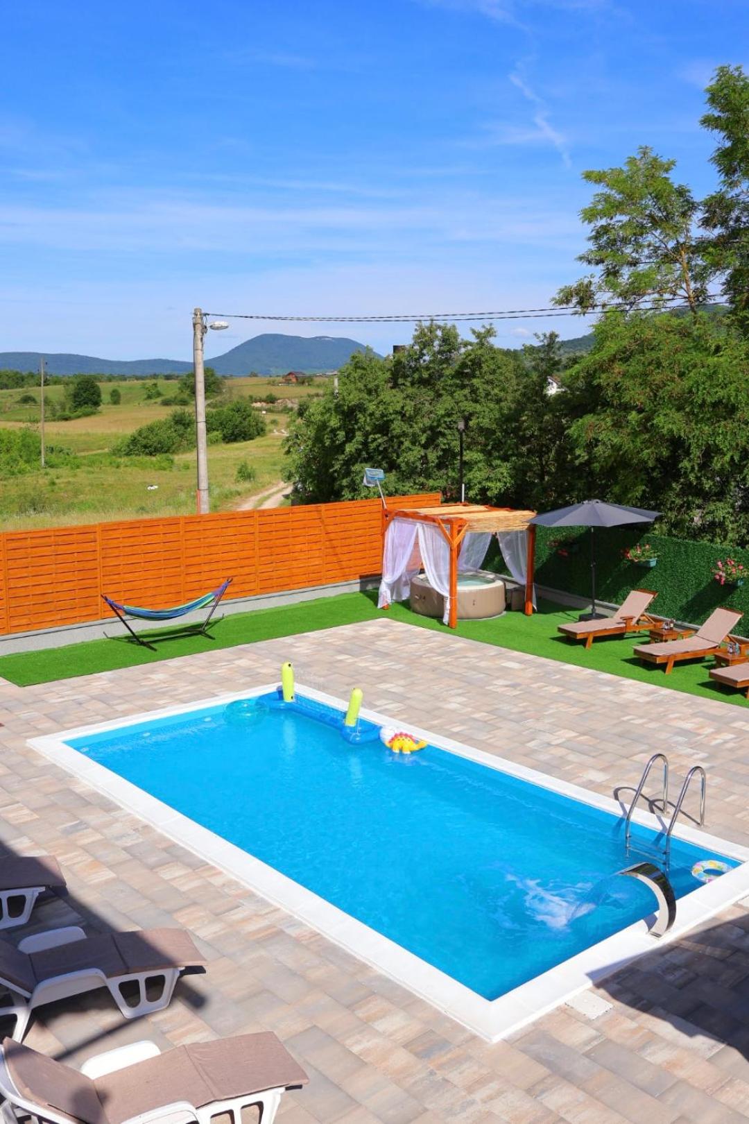 Villa Crystal