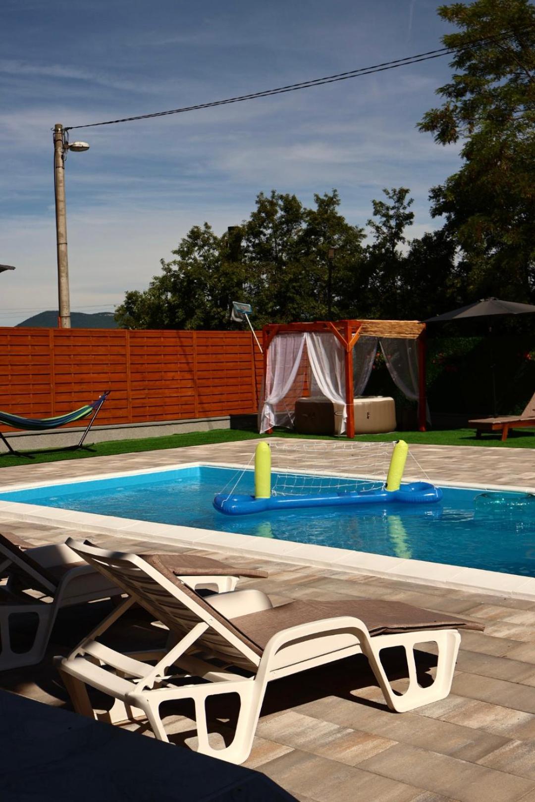 Villa Crystal