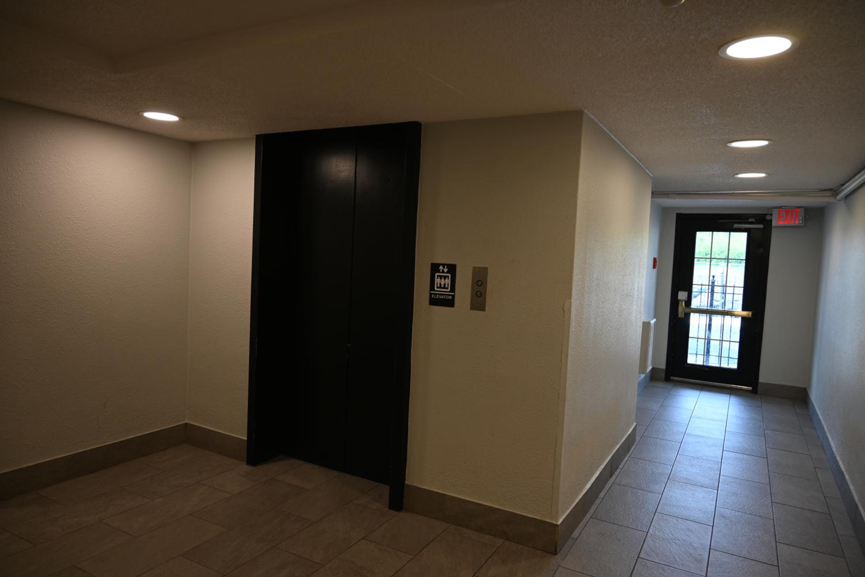 Motel 6-Hazelwood, MO - Property Image 34