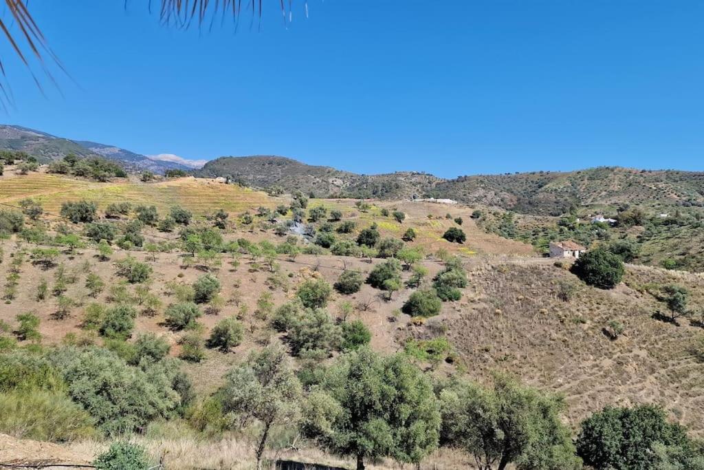 2 Bed 2 Bath Villa Near Sedella Heatable Saltwater Pool