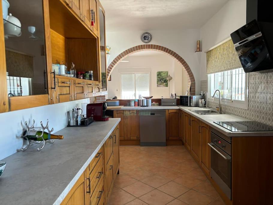 2 Bed 2 Bath Villa Near Sedella Heatable Saltwater Pool