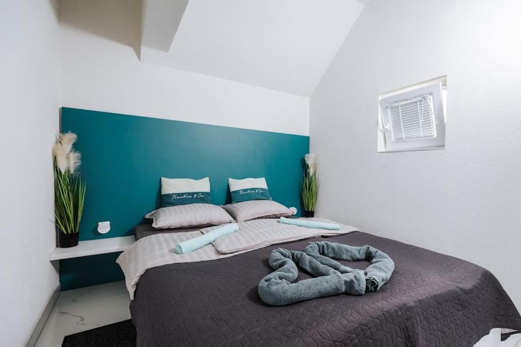 Vineyard house with sauna and jacuzzi for 2 view 5