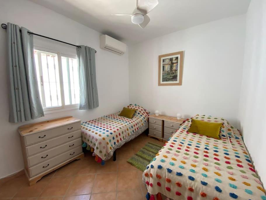 2 Bed 2 Bath Villa Near Sedella Heatable Saltwater Pool