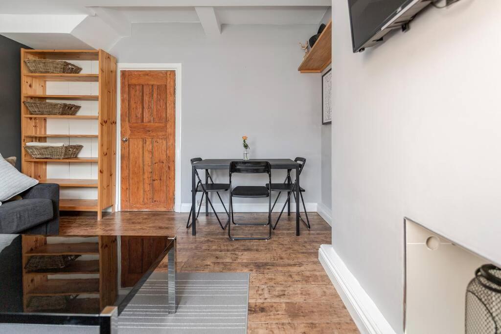 Bright, Modernised Apartment Close to Borough Market